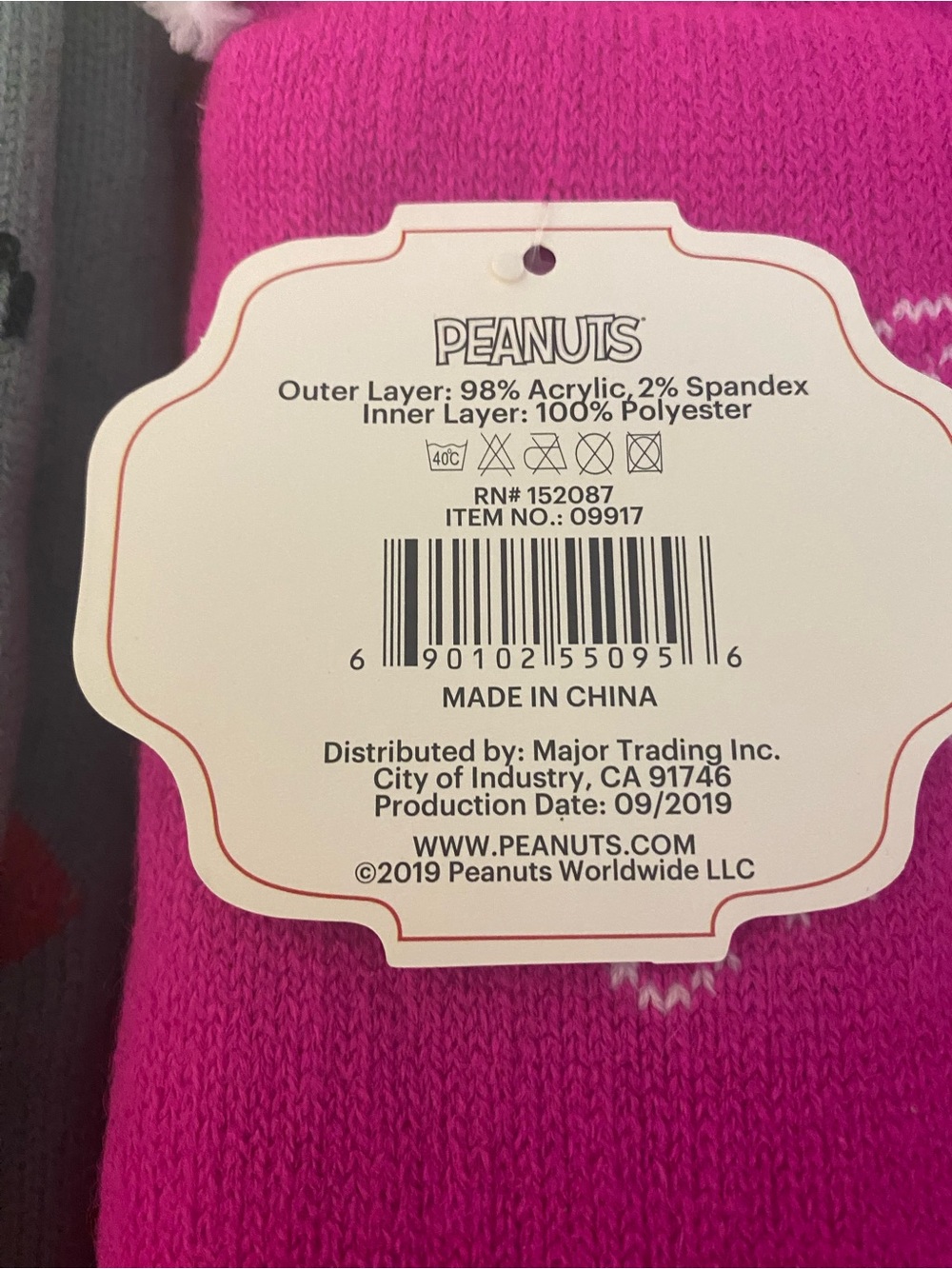 Peanuts Sherpa-Lined Snoopy Crew Socks - Sage Green & Black - Picture 4 of 4